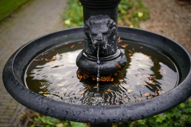 Water in de tuin zonder vijver: rust en sfeer zonder gedoe